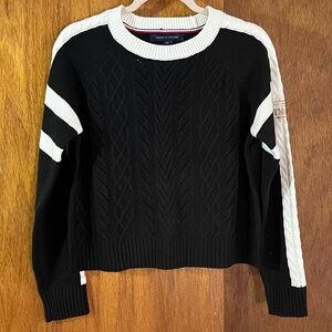 TOMMY HILFIGER Black & White Sweater Sz S